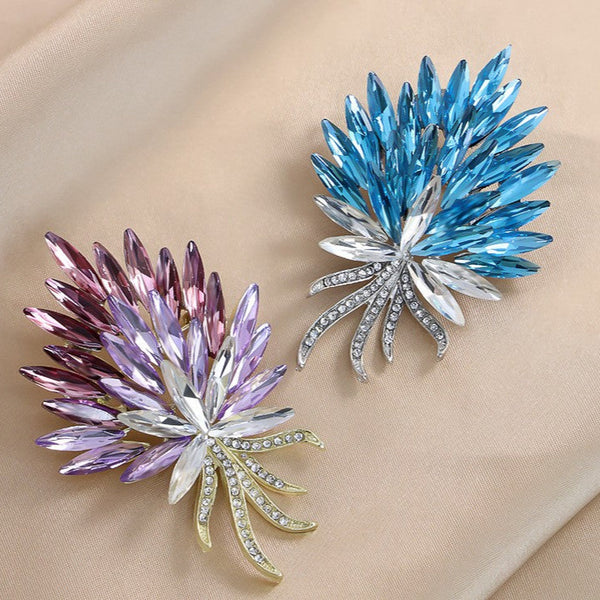 Light luxury crystal bouquet brooch