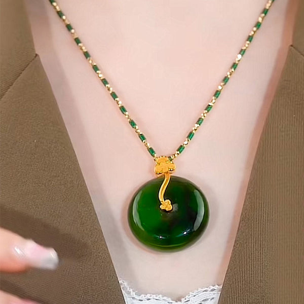 Peaceful lucky buckle Natural Emerald Jade Stone necklace