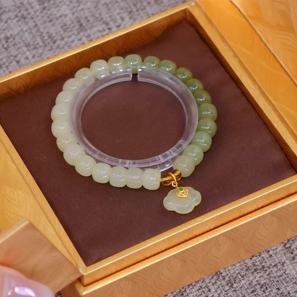 Lucky Lock Natural Emerald Jade Stone Bracelet