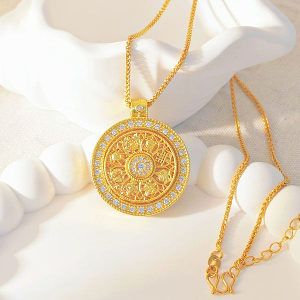 Turning eight treasures compass pendant necklace