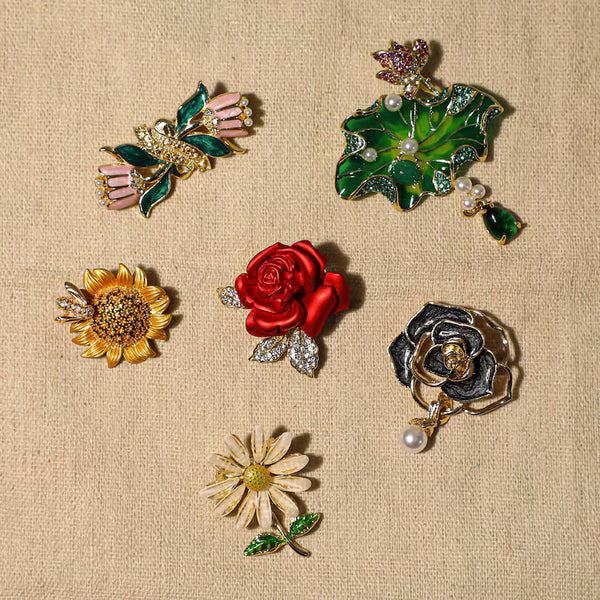 Vintage enamel December birth flower brooch