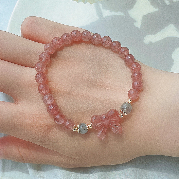 bow-knot ? Strawberry Crystal Bracelet